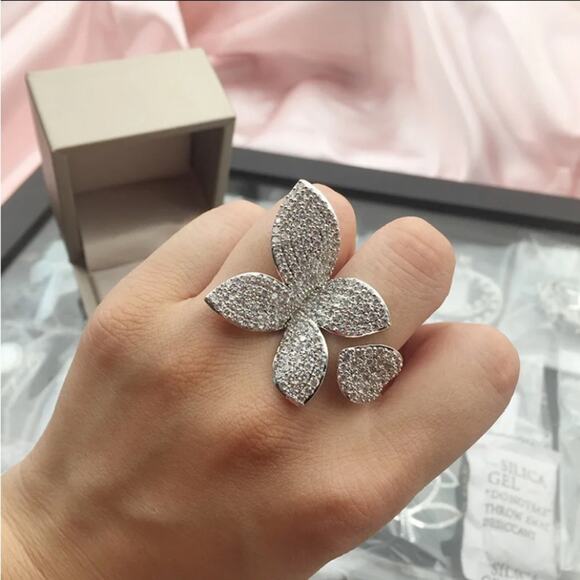 Silver Four Leaf Clover Zircon Ring Two Piece Set - Picture 7 of 8